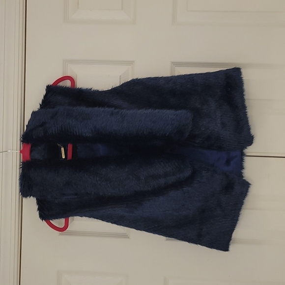 Steve Madden Jackets & Blazers - EUC Blue faux fur vest Sz. M